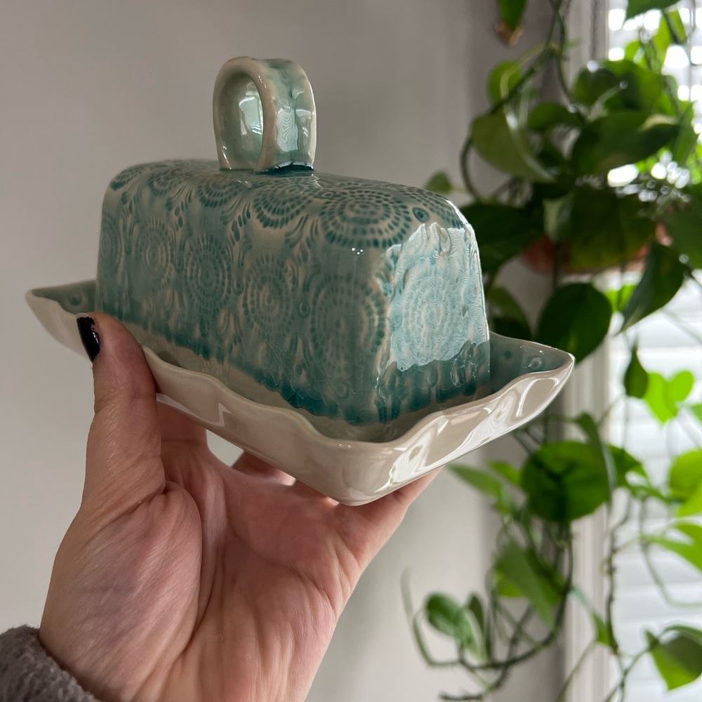 Anthropologie Ceramic Butter Dish with Handle - Blue and White